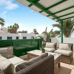 https://the-palm-house.puertodelcarmen-hotels.org