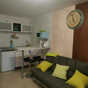 https://apartment-chaparral.in-canary-islands.com